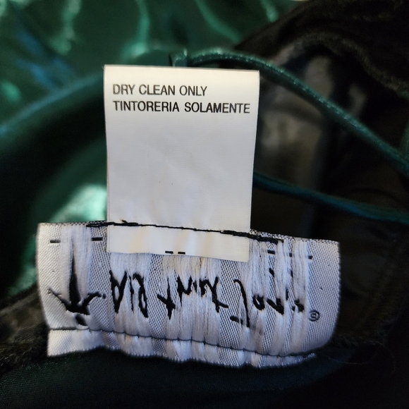 Vintage All That Jazz Black Velvet & Green Lace Up Back Formal Maxi Gown - Picture 4 of 8